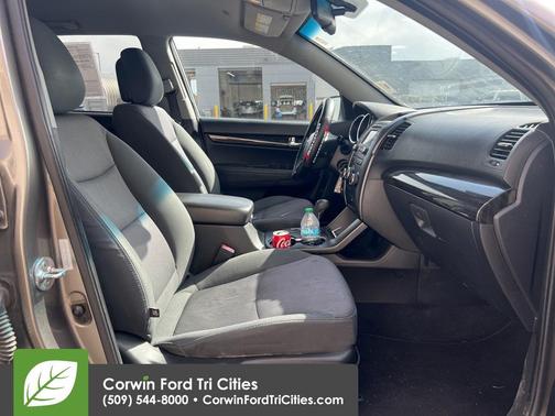 2013 Kia Sorento LX