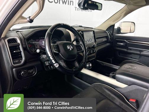 2022 RAM 3500 Laramie Crew Cab 4x4 8' Box