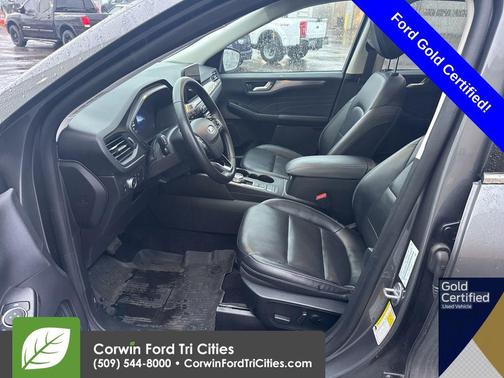 2022 Ford Escape Titanium