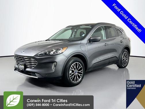 2022 Ford Escape Titanium