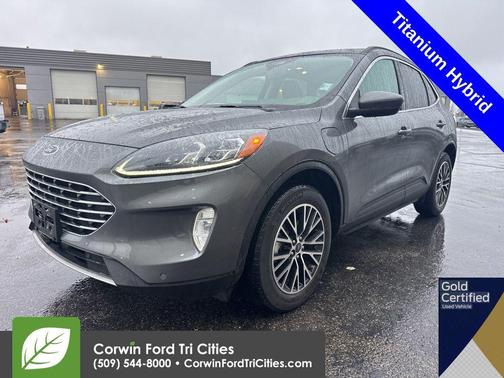2022 Ford Escape Titanium