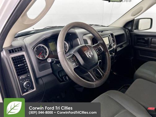 Bright White Clearcoat 2018 RAM 1500 Express