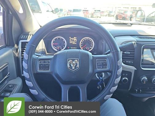 Bright White Clearcoat 2014 RAM 2500 SLT