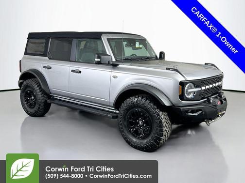 Iconic Silver Metallic 2022 Ford Bronco Wildtrak