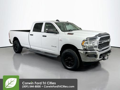 Bright White Clearcoat 2020 RAM 2500 Tradesman Crew Cab 4x4 8' Box