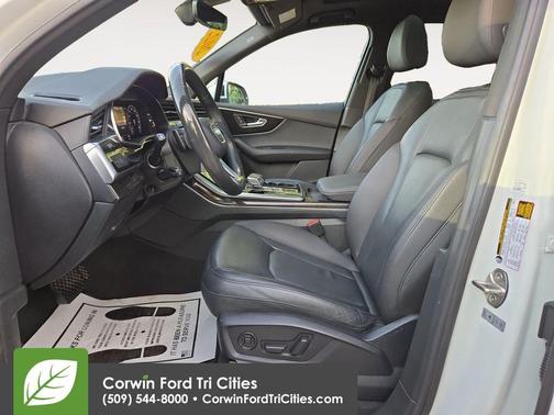 2022 Audi Q7 45 Premium Plus