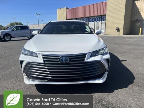 2021 Toyota Avalon Hybrid XLE Plus