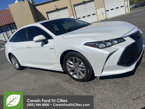 2021 Toyota Avalon Hybrid XLE Plus