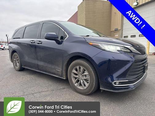 2021 Toyota Sienna XLE 7 Passenger