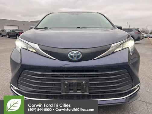 2021 Toyota Sienna XLE 7 Passenger