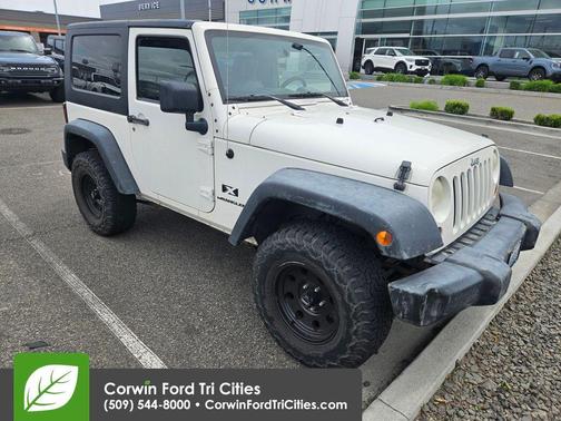 Stone White Clearcoat/Black Soft Top 2009 Jeep Wrangler X