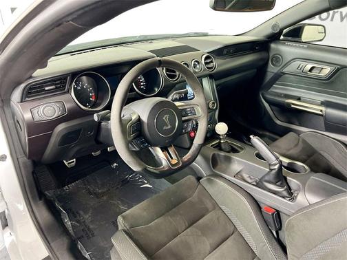 2017 Ford Shelby GT350 Base