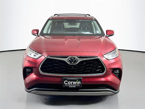 2022 Toyota Highlander Platinum