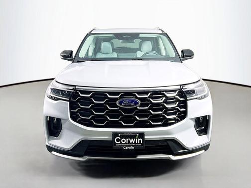 Space White Metallic 2026 Ford Explorer Platinum