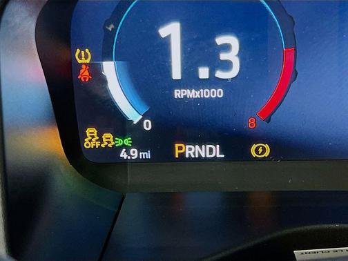 Space White Metallic 2026 Ford Explorer Platinum