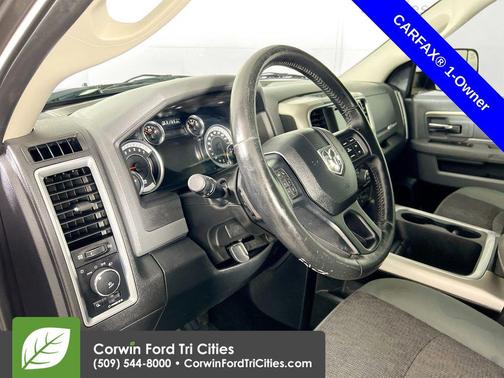 Granite Crystal Metallic Clearcoat 2017 RAM 1500 Big Horn