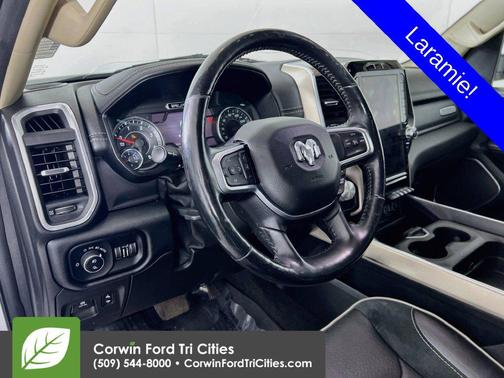 Ivory White Tri-Coat Pearlcoat 2020 RAM 1500 Laramie