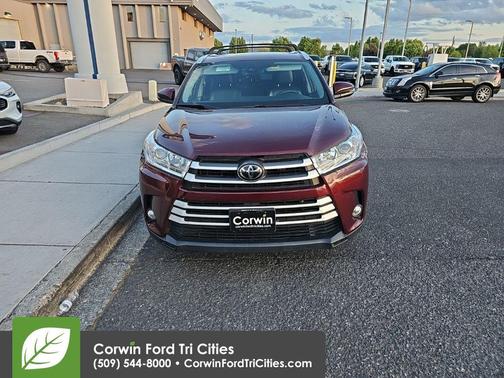 Burgundy 2019 Toyota Highlander XLE