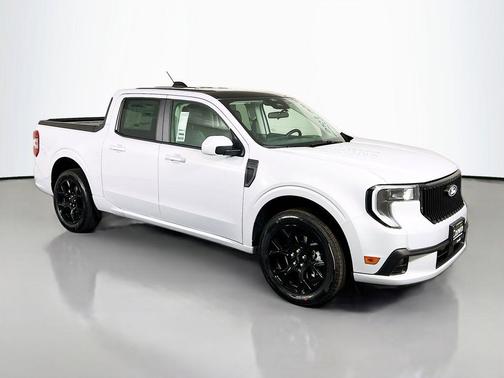 Space White Metallic 2026 Ford Maverick Lobo Standard