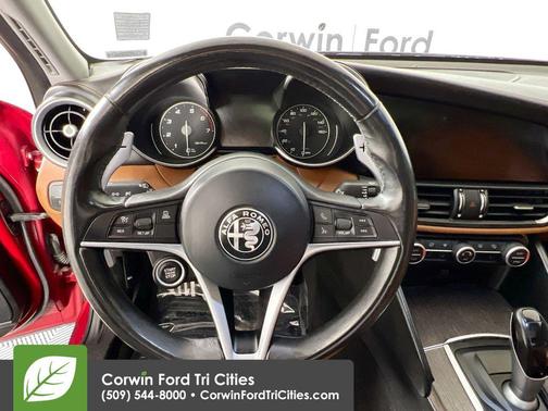 2018 Alfa Romeo Giulia Ti Lusso