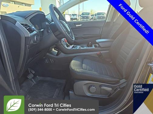 Agate Black Metallic 2022 Ford Edge SE