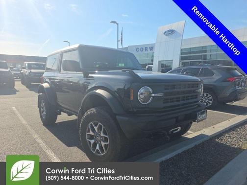 Shadow Black 2023 Ford Bronco Base