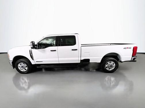 2026 Ford F-350 XLT