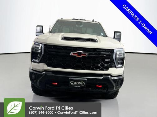 White Sands 2026 Chevrolet Silverado 2500 Crew Cab, Standard Bed, XR2, 4WD