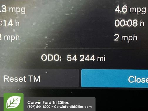Thunder Grey Metallic 2024 Volvo S60 B5 Core Dark Theme