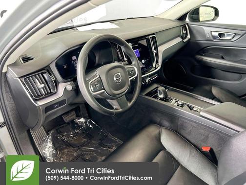 Thunder Grey Metallic 2024 Volvo S60 B5 Core Dark Theme