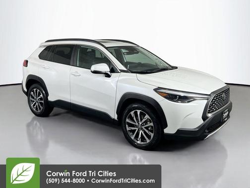 2023 Toyota Corolla Cross XLE