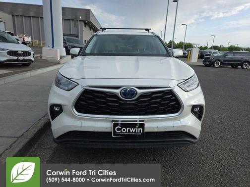 Blizzard Pearl 2020 Toyota Highlander Hybrid XLE