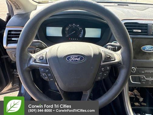 Shadow Black 2018 Ford Fusion SE