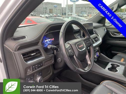 Summit White 2022 GMC Yukon 4WD AT4