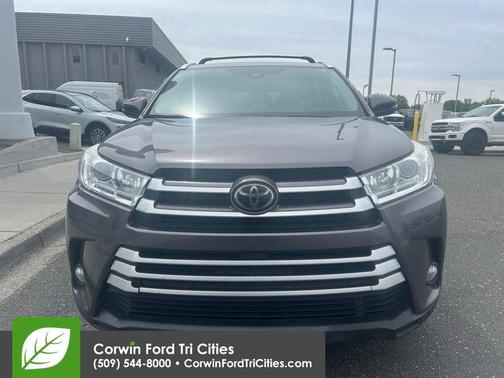 Predawn Gray Mica 2018 Toyota Highlander XLE