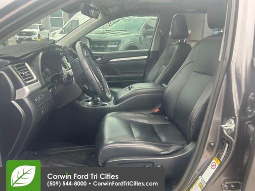 Predawn Gray Mica 2018 Toyota Highlander XLE