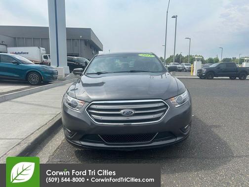 Magnetic Metallic 2015 Ford Taurus Limited