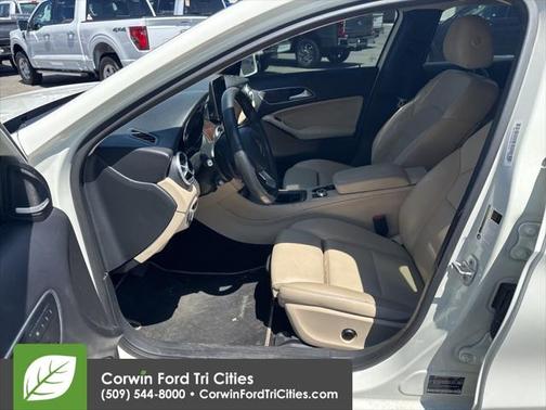 2017 Mercedes-Benz GLA 250 Base