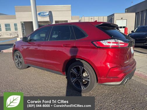 Ruby Red Metallic Tinted Clearcoat 2019 Ford Edge ST