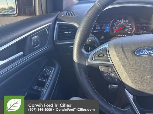 Ruby Red Metallic Tinted Clearcoat 2019 Ford Edge ST