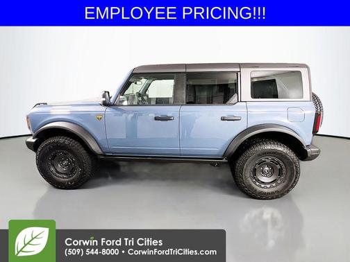 Azure Gray Metallic Tri-Coat 2025 Ford Bronco Badlands