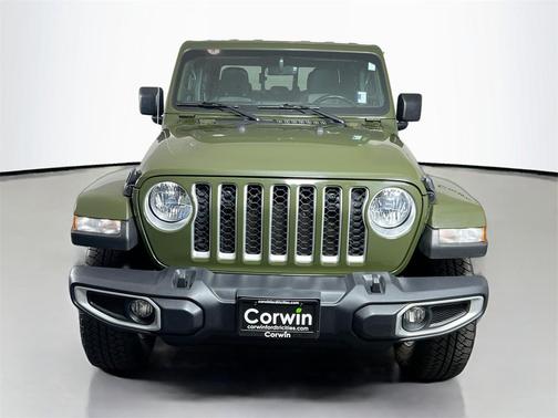 2022 Jeep Gladiator Overland