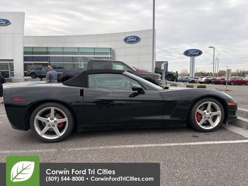 2005 Chevrolet Corvette Base
