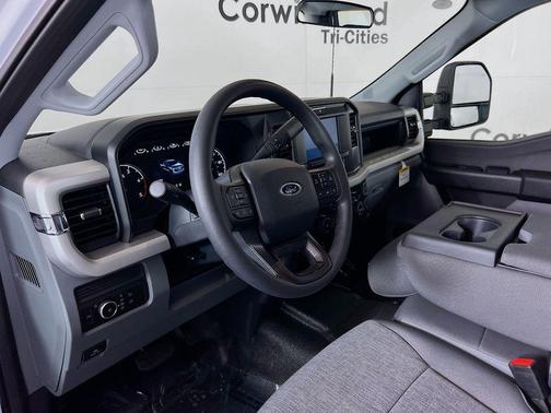 Oxford White 2026 Ford F-350 XL