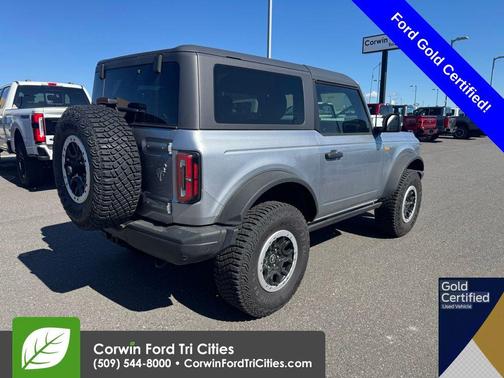 Iconic Silver Metallic 2023 Ford Bronco Badlands