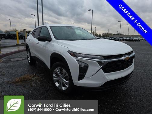 Summit White 2024 Chevrolet Trax LS