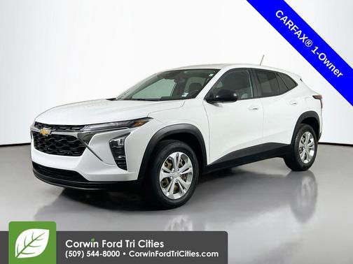 Summit White 2024 Chevrolet Trax LS