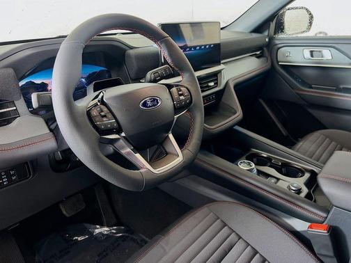 Rapid Red Metallic Tinted Clearcoat 2026 Ford Explorer ST-Line