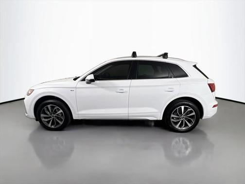 2022 Audi Q5 45 S line Premium Plus