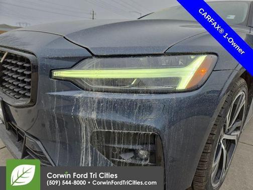 2024 Volvo S60 B5 Plus Dark Theme